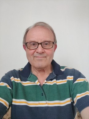 <span>Günter, 55</span> <span style='width: 25px; height: 16px; float: right; background-image: url(/bitmaps/flags_small/DE.PNG)'> </span><br><span>Holzminden, Germany</span> <input type='button' class='joinbtn' style='float: right' value='JOIN NOW' />
